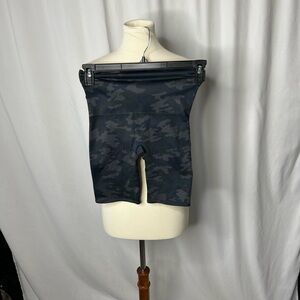 SPANX Camo Bike Shorts Medium | High Waist Shaping Athletic Shorts
